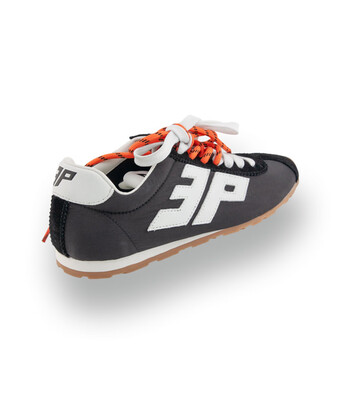 <ul>
<li>
3P Sneaker "Blast" in Schwarz&nbsp; Ultraleichtes Design mit leuchtend orangen Akzenten