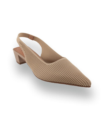 <ol>
<li>
Miss Elastic Sling - Federleichter Stretch-Komfort in Beige