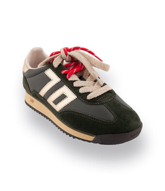 Back70 Jogger Grün mit goldfarbenen und roten Details