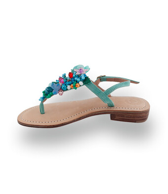 Damen-Dianette in Türkis mit aufwendiger Perlen-Stickerei