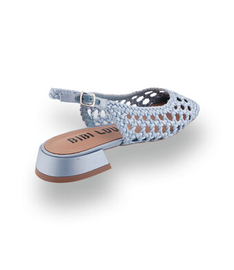 Bibi Lou Slingback - Hellblauer Satin in Flechtoptik