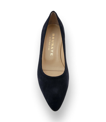 Brunate Pumps