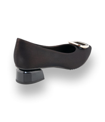 Brunate Pumps