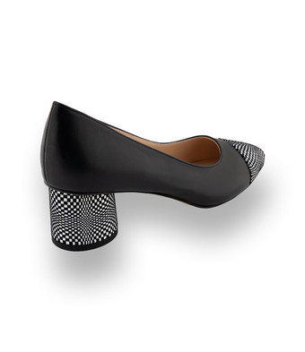 Brunate Pumps