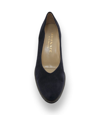 Brunate Pumps