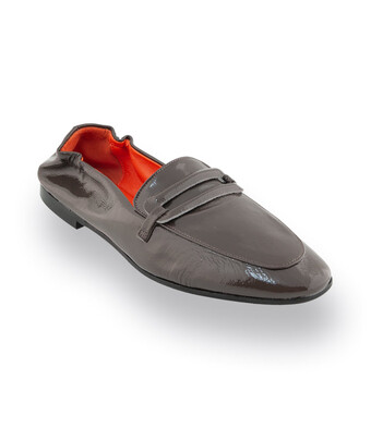 Loafer von Kroll in schlammfarben Lackleder