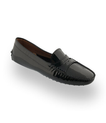 Klassischer Damen-Mokassin in elegantem Schwarz Lack