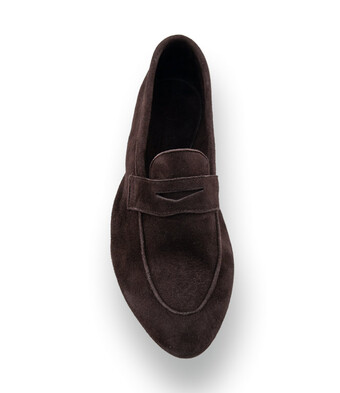 Lakota - Traditioneller Velours-Mokassin mit Collegespange in Dunkelbraun