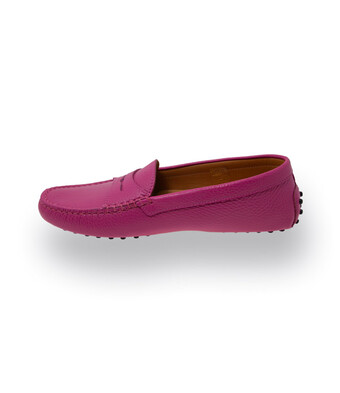 Klassischer Damen-Mokassin in Pink mit genarbtem Leder