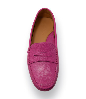 Klassischer Damen-Mokassin in Pink mit genarbtem Leder