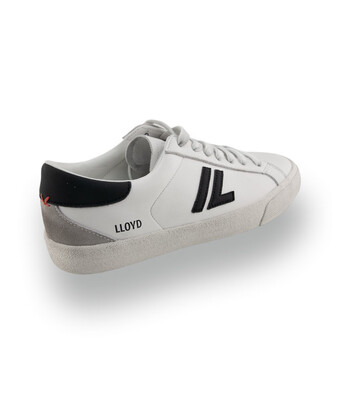 Lloyd Vulcan - Maritimer Chic in Weiß & Blau