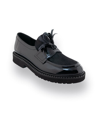 LM officine venete Loafer in schwarz Lack mit Ponyfell einsatz