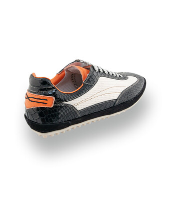 Lorenzi Edelsneaker - Avantgardistischer Materialmix in Schwarz-Wei&szlig;