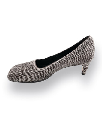 Mia Jahn Pumps in schwarz mit weiß auf Ponyfell