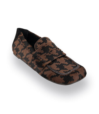 Mia Jahn Loafer in braun mit schwarz auf Ponyfell