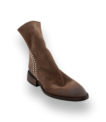 Mimmu Boots &ndash; L&auml;ssige Veloursleder Stiefelette&nbsp;in cognacbraun