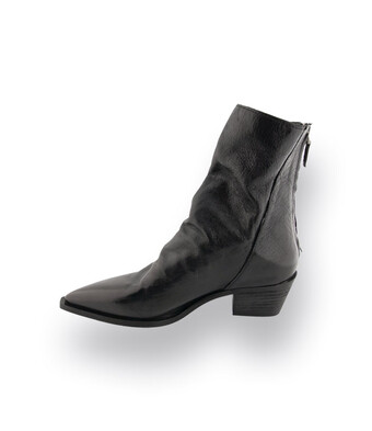 Mimmu Boots – Lässige Stiefelette in Schwarz mit Fransen