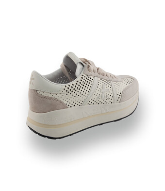 Premiata Beth - Exklusiver Plateau-Sneaker in Wei&szlig; mit feiner Lochung