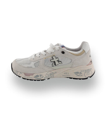Premiata Mased - Federleichter Running-Sneaker in Wei&szlig; mit Pastell-Akzenten