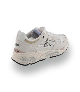 Premiata Mased - Federleichter Running-Sneaker in Wei&szlig; mit Pastell-Akzenten