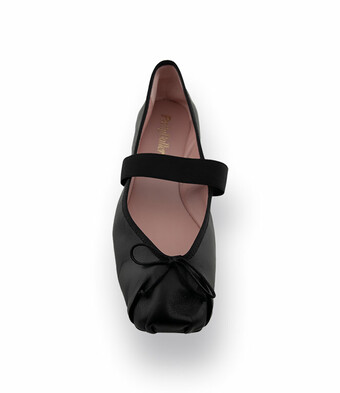 Pretty Ballerinas