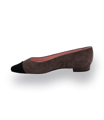 Pretty Ballerinas Ballerina in grau velours mit schwarzer kappe