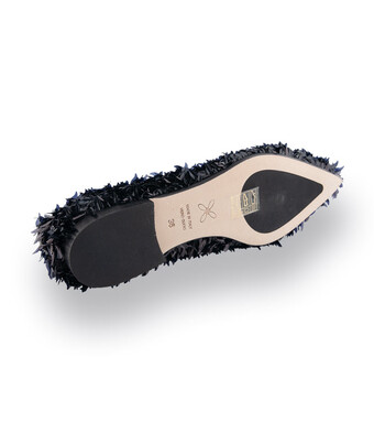 Prosperine - Ballerina in schwarz mit Stiftpailetten