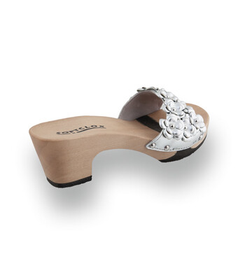 Softclox Kara - Flexible Holz-Pantolette mit Blütendekor in Silber