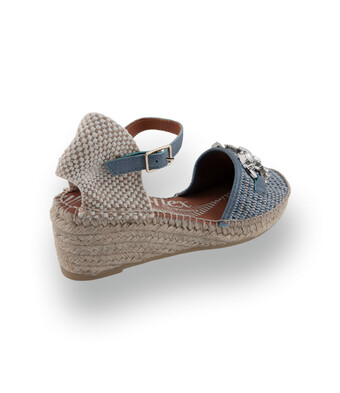 Viguera - Edle Bast-Espadrilles mit Silberfaden und Schmuckkette in Blau