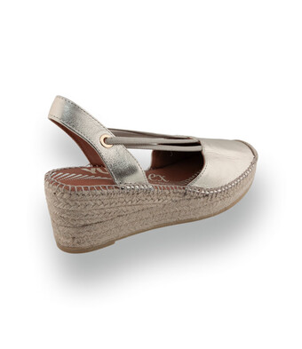 Viguera - Glanzvolle Metallic-Espadrilles mit Vierfach-Gummizug in Gold