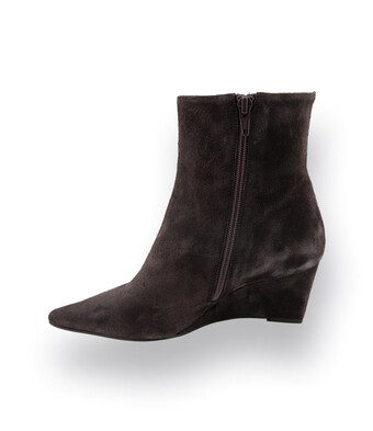 Zinda Stiefelette in braun velours mit Keil