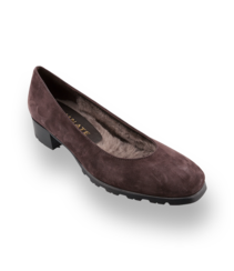 Brunate Pumps