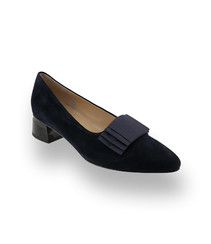 Brunate Pumps