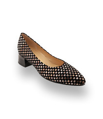 Brunate Pumps