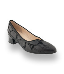 Brunate Pumps
