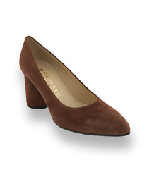 Brunate Pumps