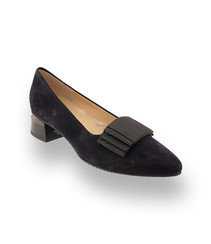 Brunate Pumps