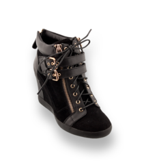 Lola Cruz Wedges